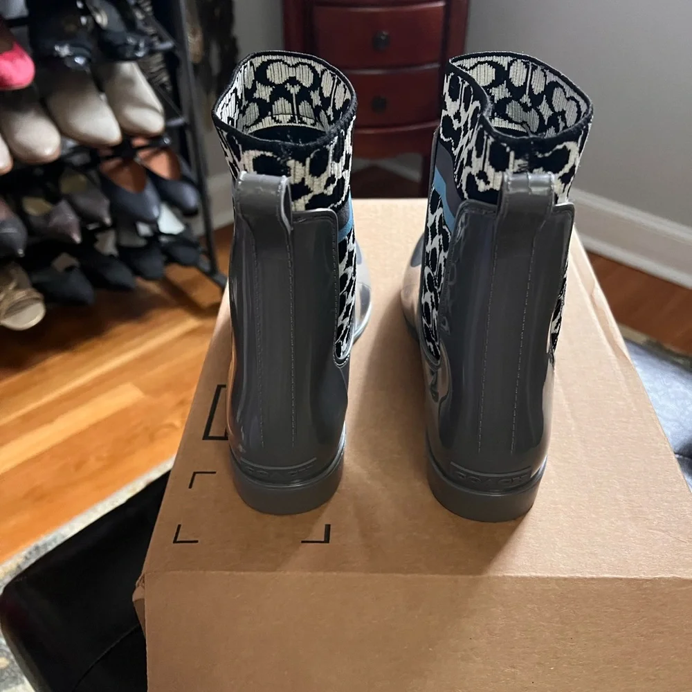 Coach Gray Winter Rain Boots with Geometric Pattern - Picture 2 of 3